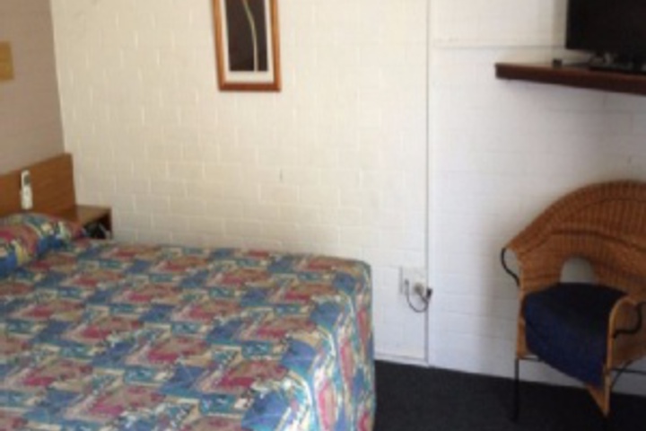 Room 21 of 144