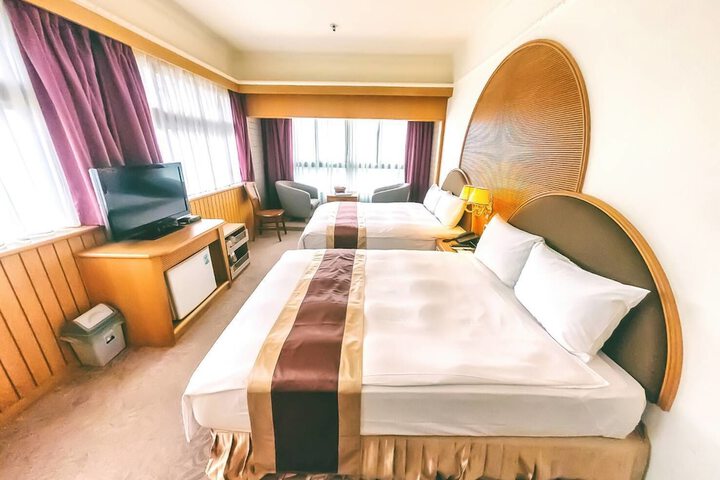 Room 7 of 22