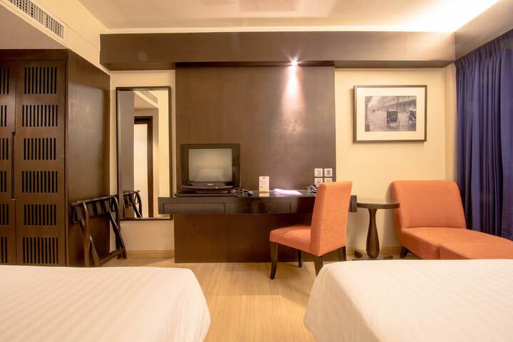 Room 20 of 48