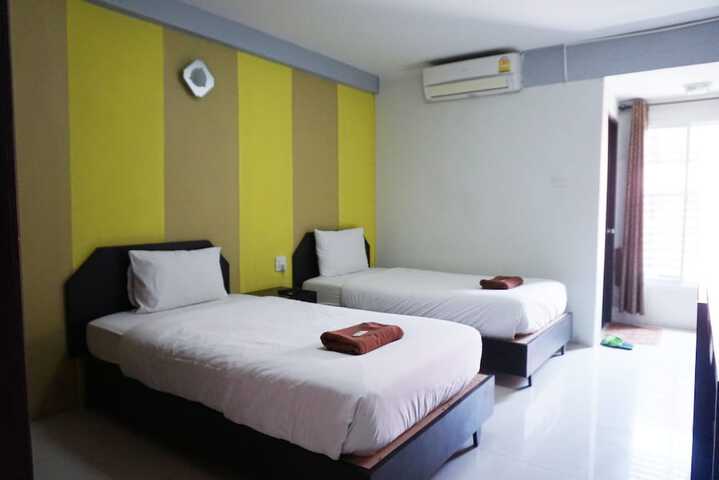 Room 9 of 67
