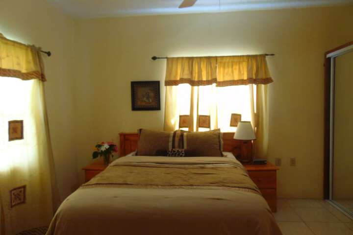 Room 25 of 193