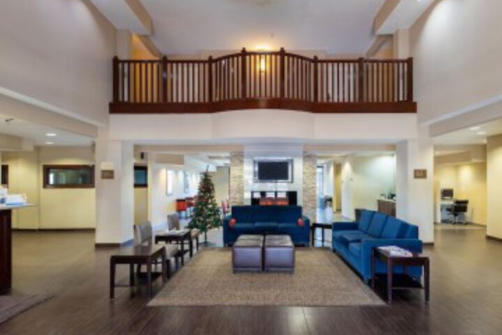 Hotel Interior 5 of 37