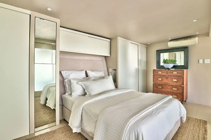 Room 2 of 22