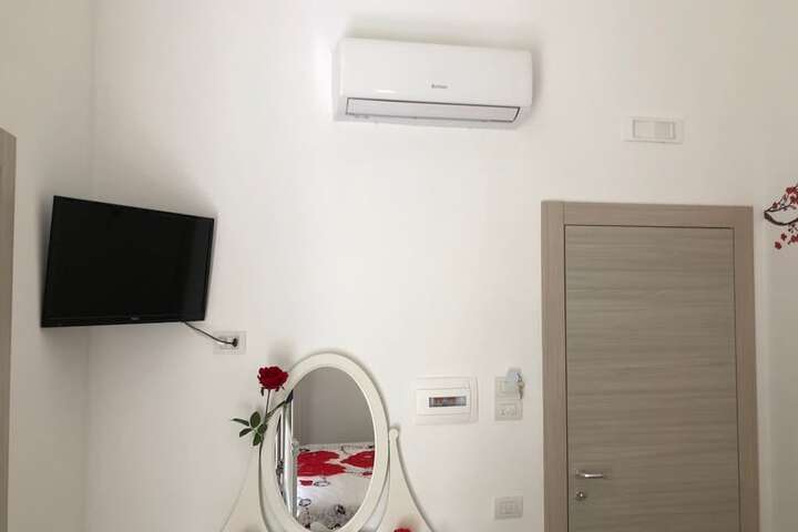 Room 18 of 23