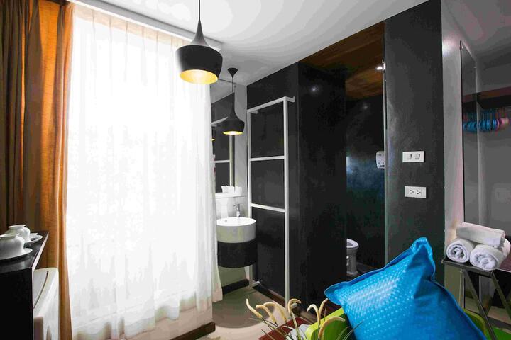 Room 65 of 113