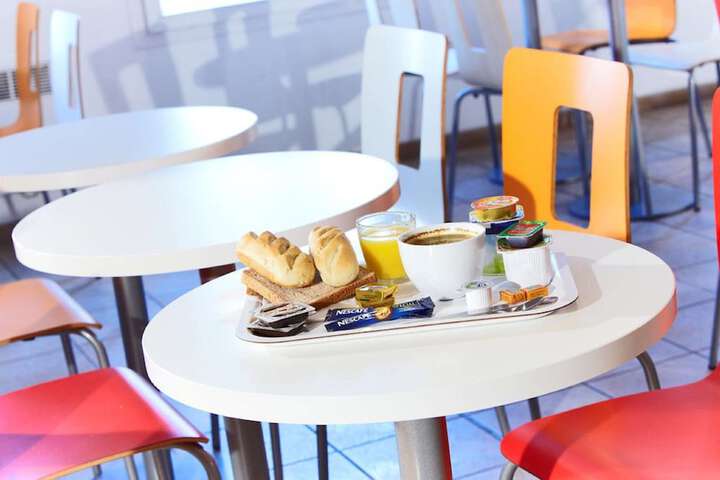 Breakfast/Coffee Service 16 of 36