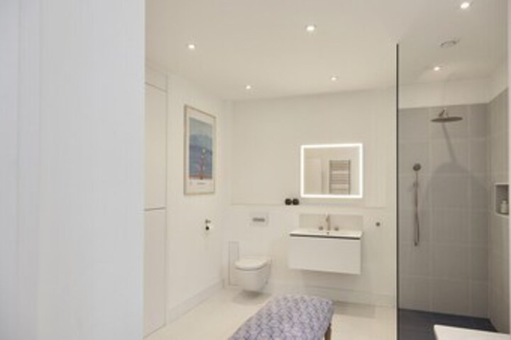 Room 4 of 22