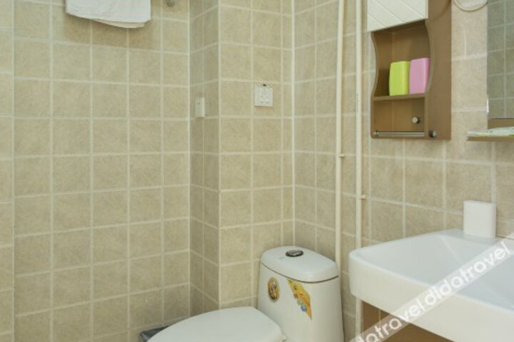 Chaorenju Apartment Hotel