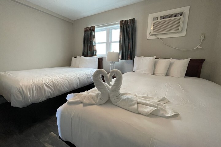 Deluxe Studio 2 Double Beds Ocean View Oceanfront (3 of 11)
