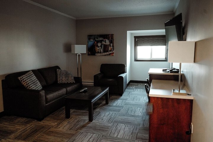 Room 13 of 23
