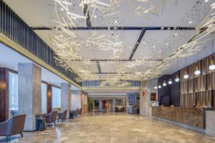 Guilin Yijia Hotel (Two Rivers and Four Lakes Branch)