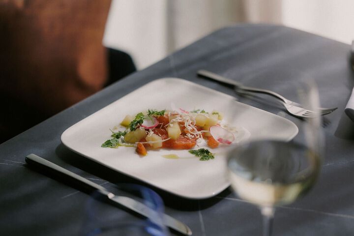 Dining 53 of 60