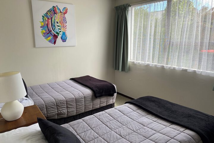 Room 10 of 29