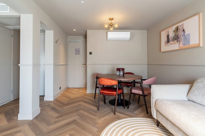Room 26 of 54