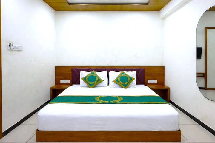 Room 23 of 38