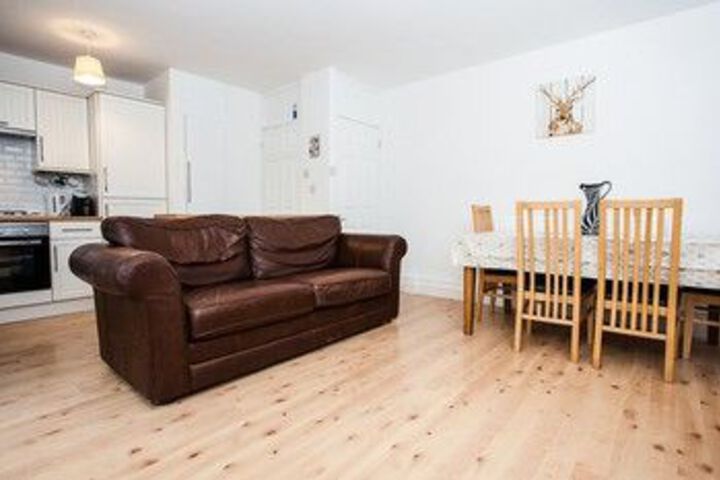 Fantastically Located 1 Bed Near Waterloo Station