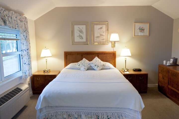 Room 15 of 120