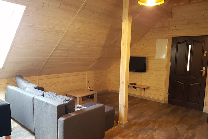 Room 13 of 40