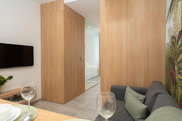 Room 7 of 25