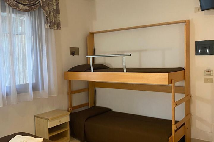 Room 18 of 54