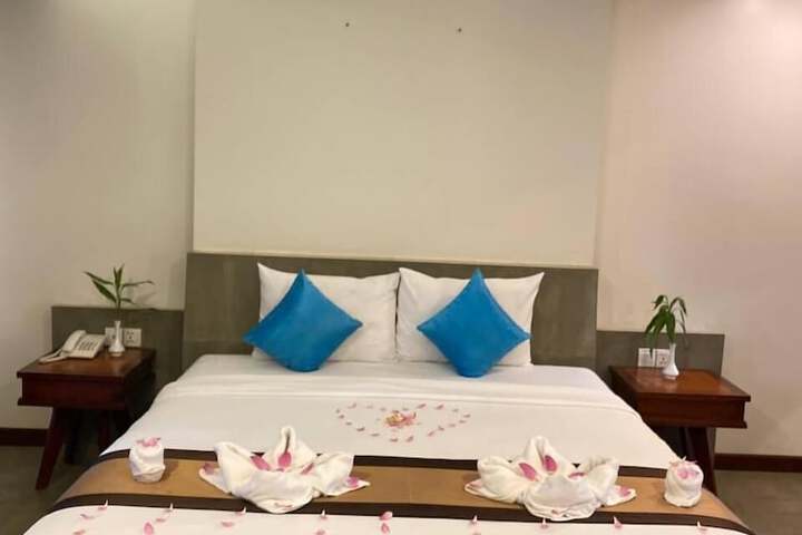 Room 20 of 32