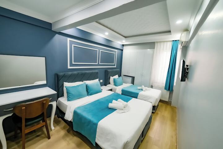 Room 72 of 121