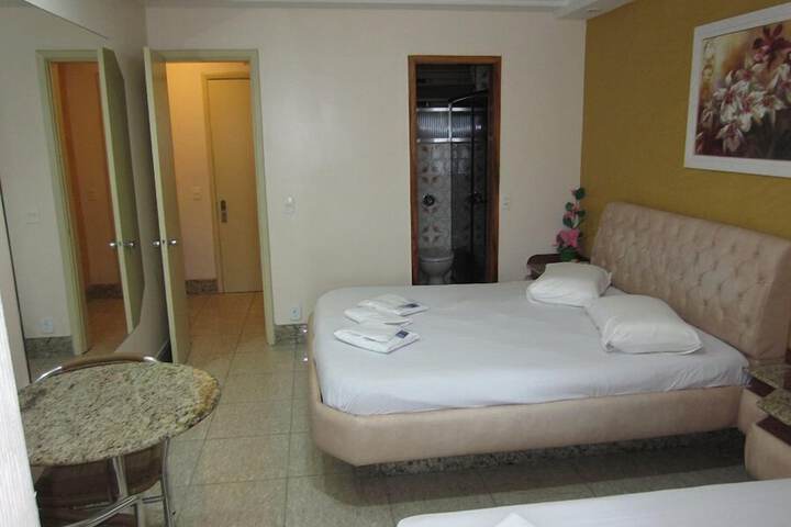 Room 9 of 43