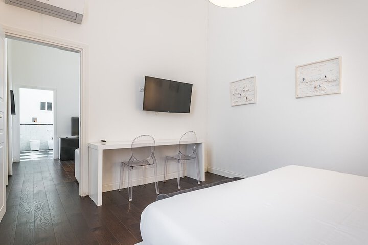 Room 10 of 57