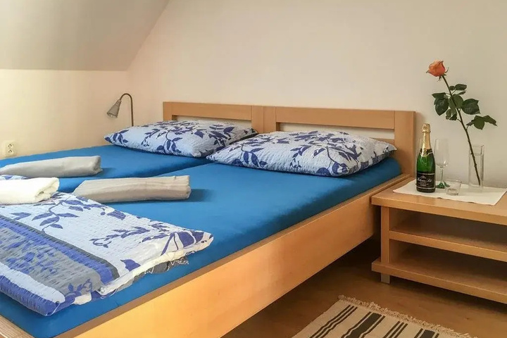 Room 2 of 12