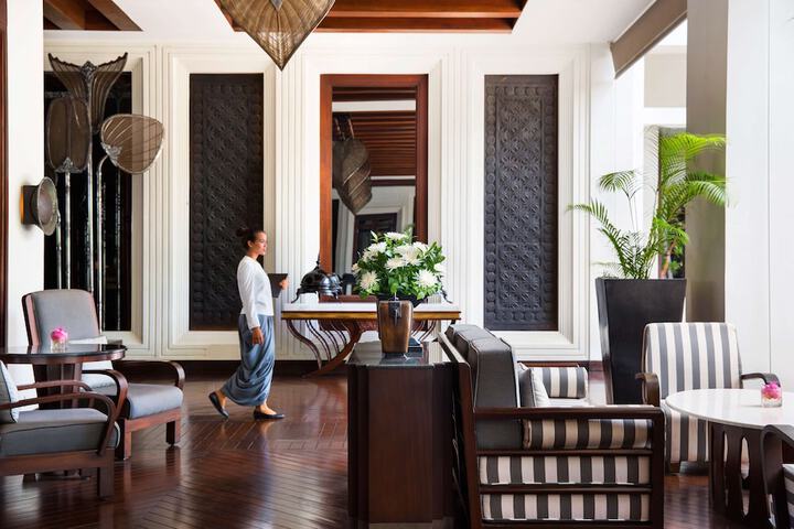 Lobby Entry