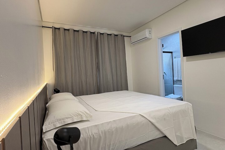Room 13 of 44