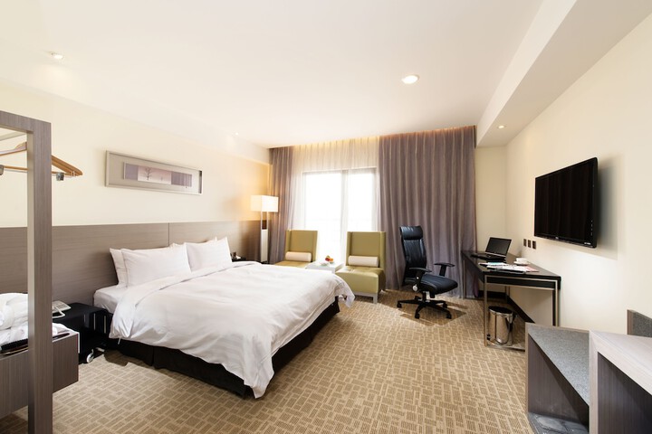 Room 7 of 44
