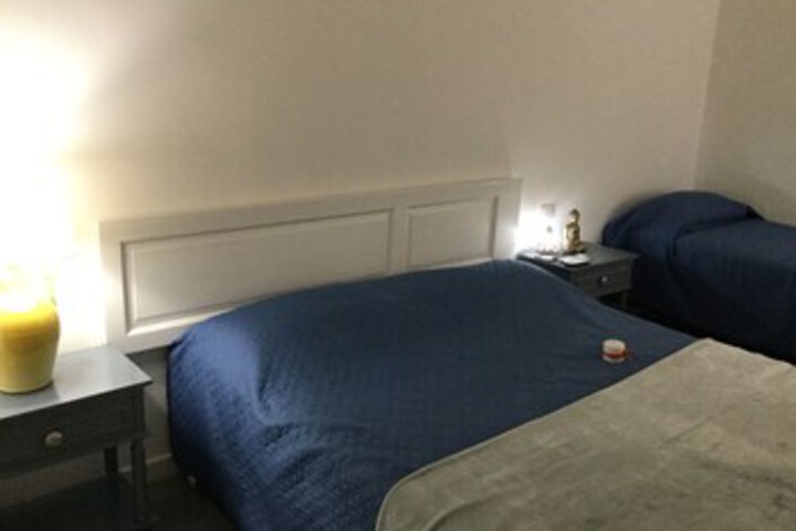 Room 25 of 33