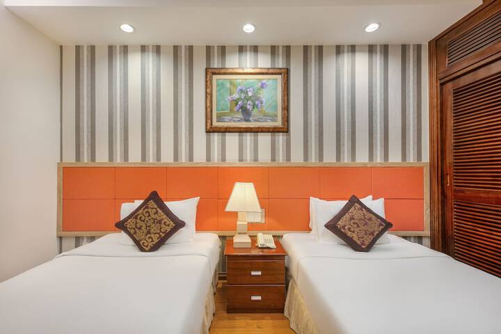 Room 8 of 59