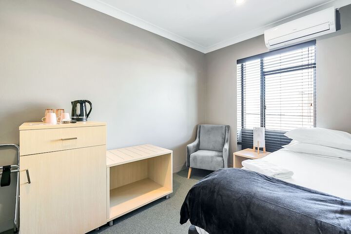 Room 9 of 39