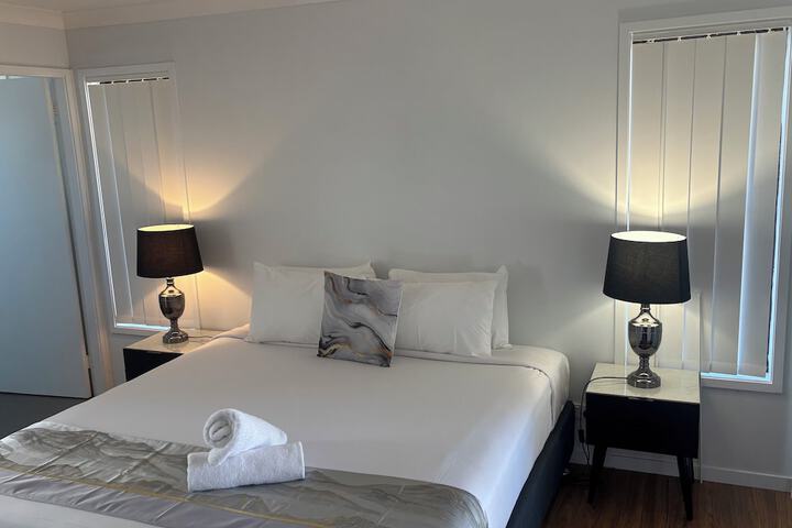 Room 10 of 157