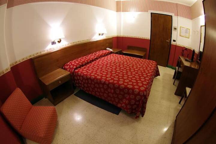 Room 18 of 59