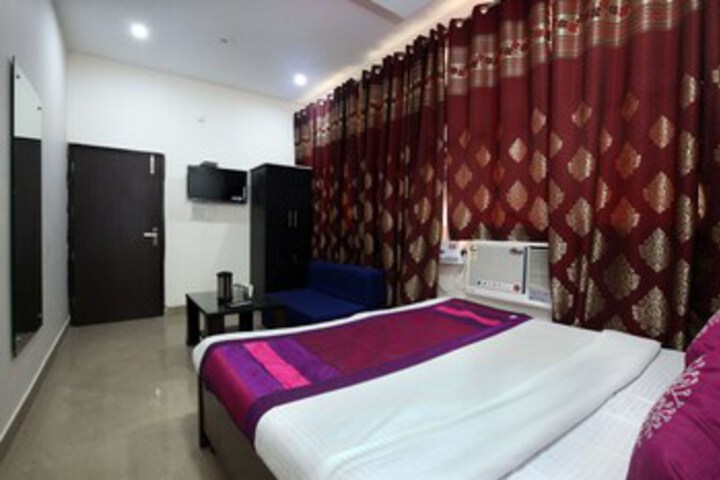 Room 22 of 25