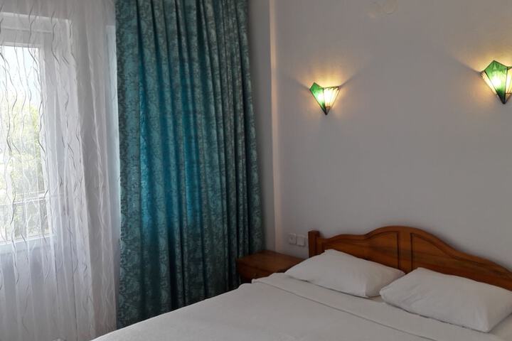 Room 7 of 74