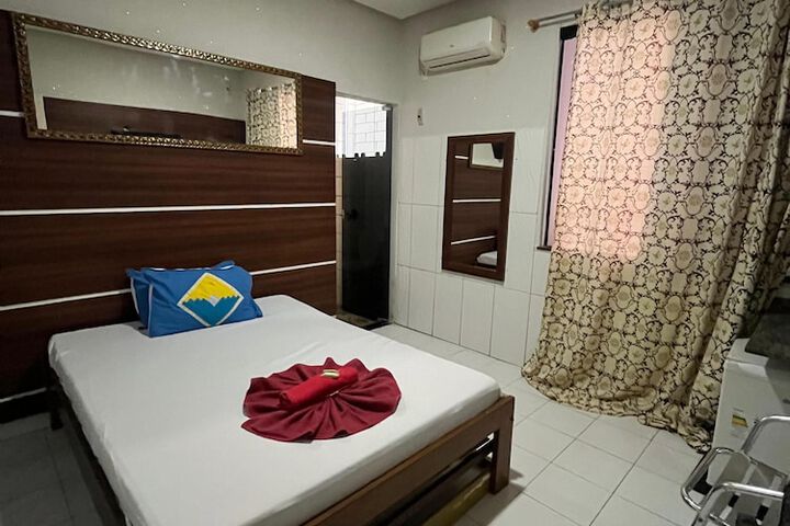 Room 3 of 34