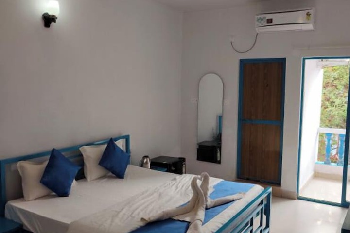Room 10 of 23