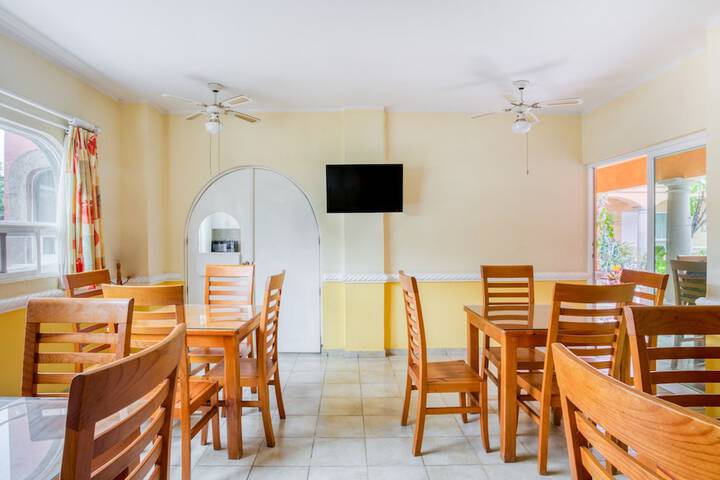 Dining Photos
