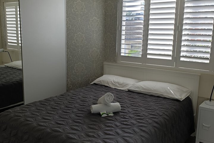 Room 5 of 20