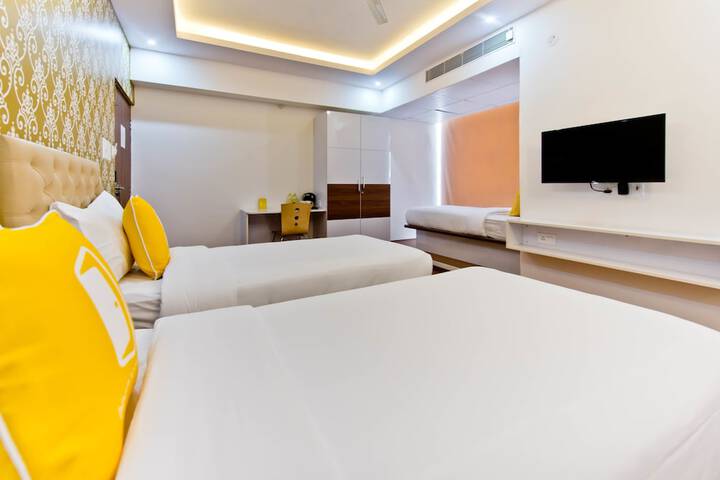 Room 11 of 40