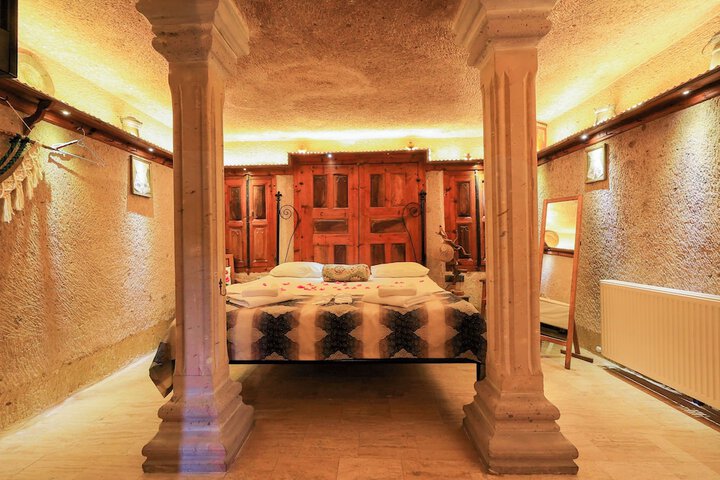 Room 27 of 75