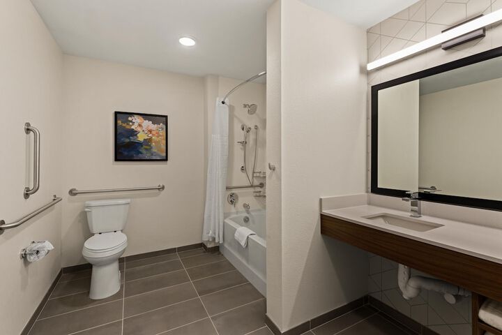 Room 21 of 29