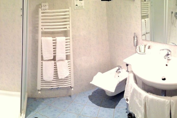 Room 18 of 45