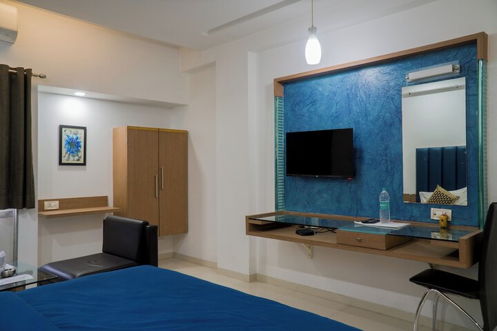 Room 26 of 86