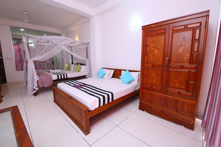 Room 28 of 31