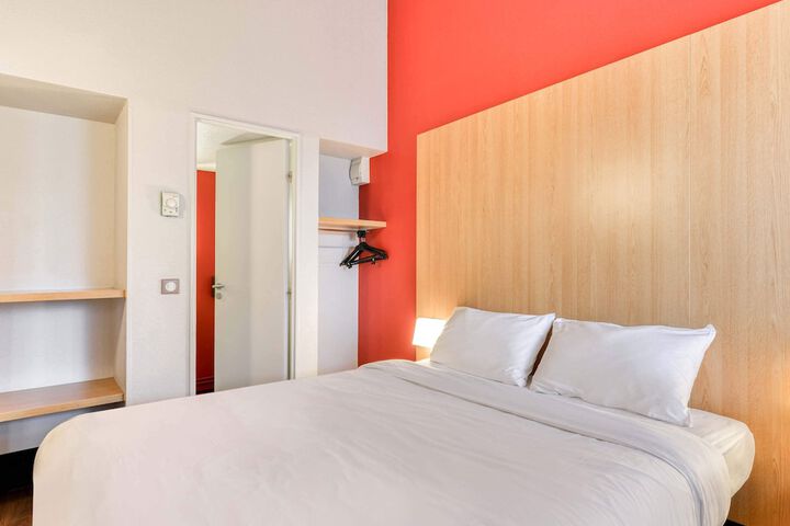Room 15 of 45